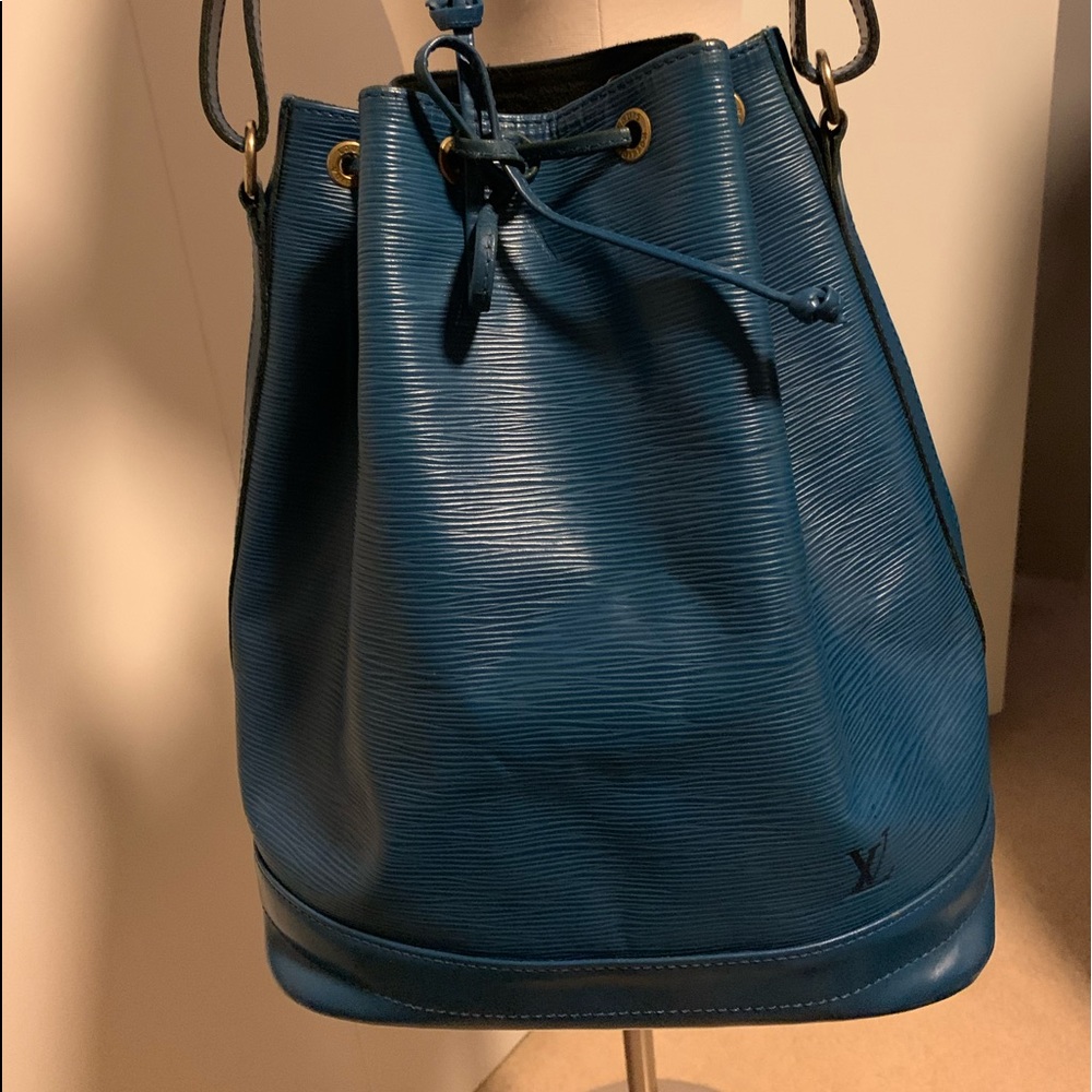 Louis Vuitton epi Noe